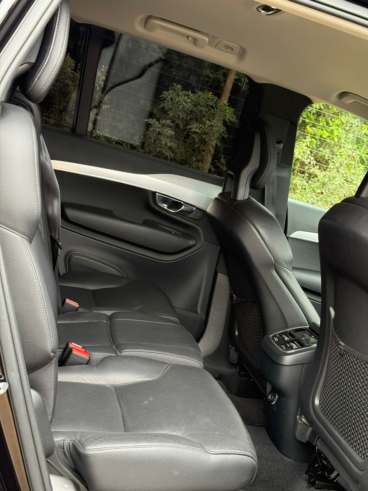 2018 Volvo Xc90 Petrol Black (7 Seater)