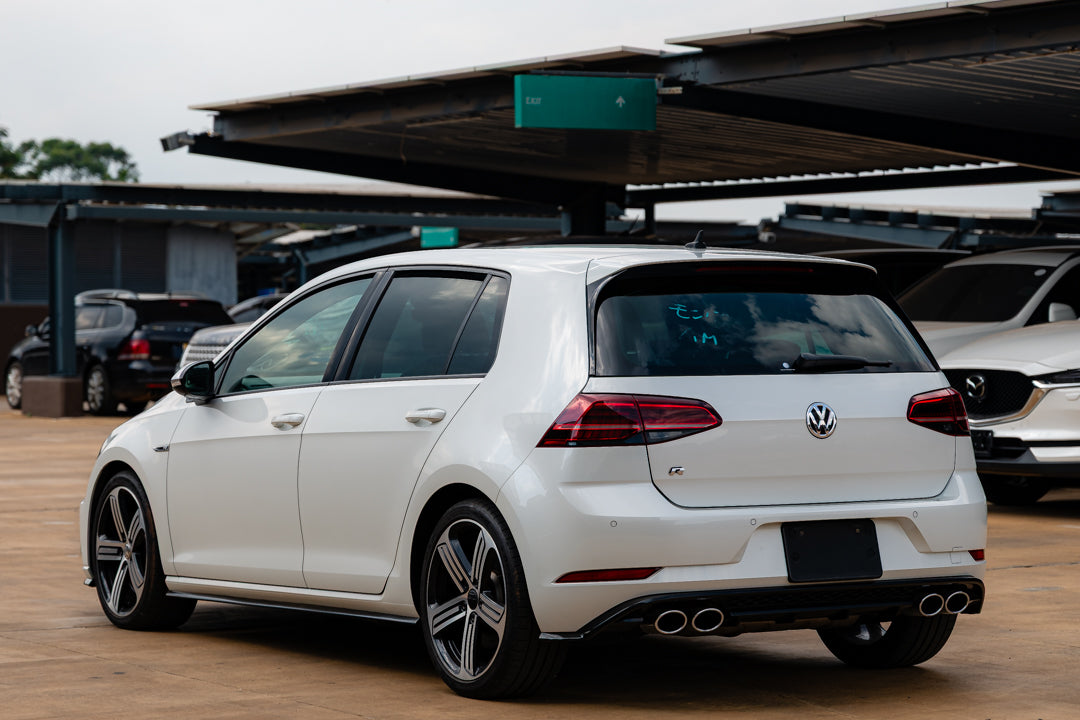 2018 VW Golf R pearl white