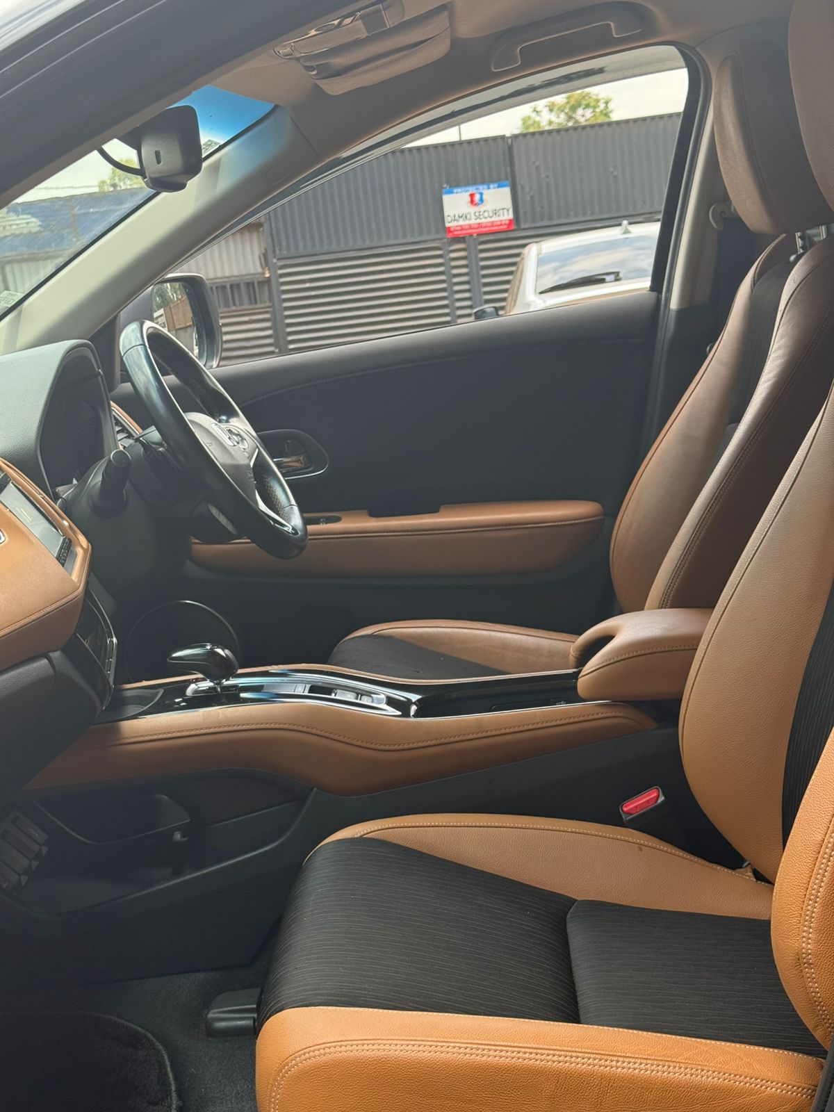 2018 HONDA VEZEL HYBRID AWD