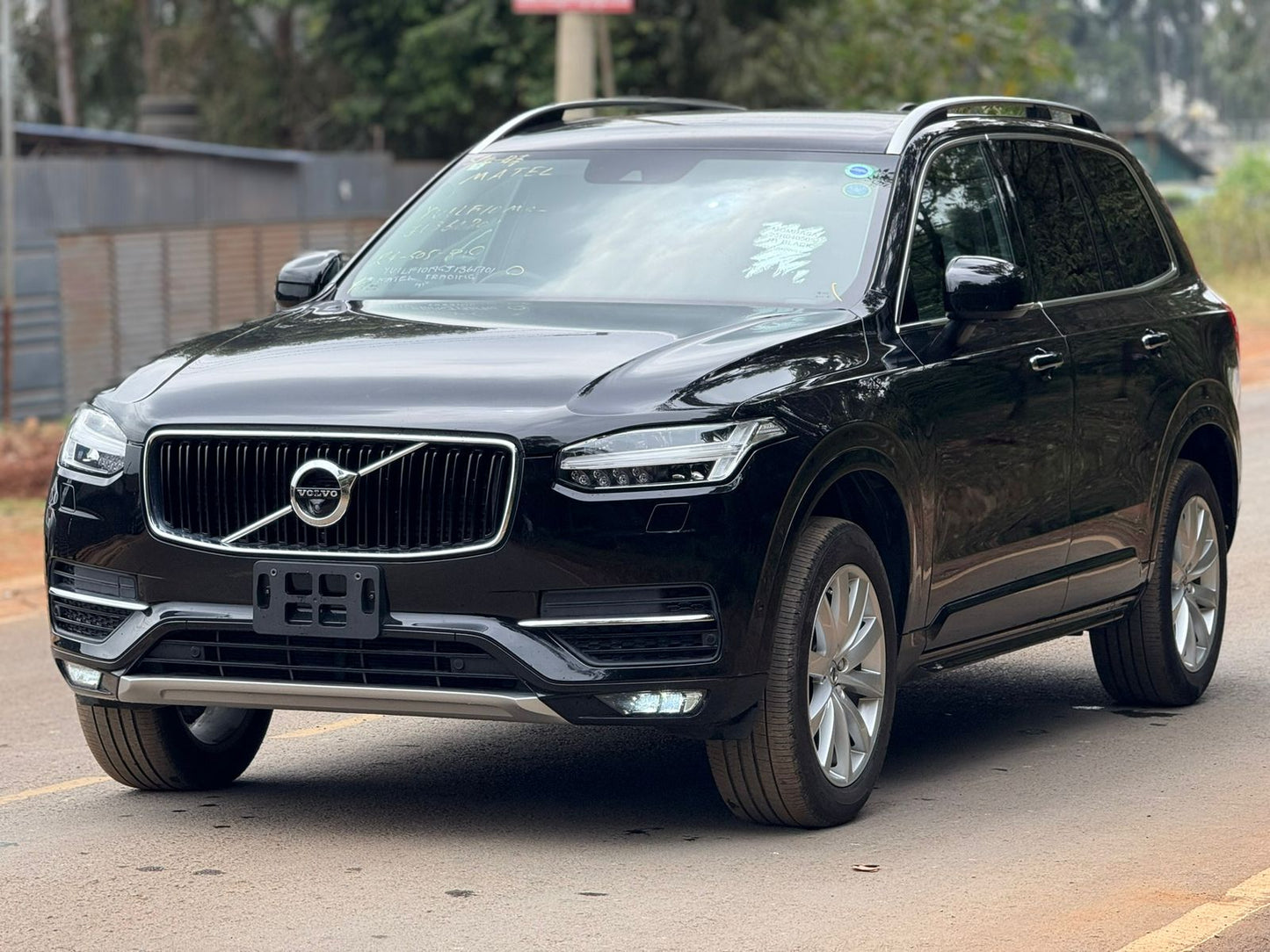 2018 Volvo Xc90 Petrol Black (7 Seater)